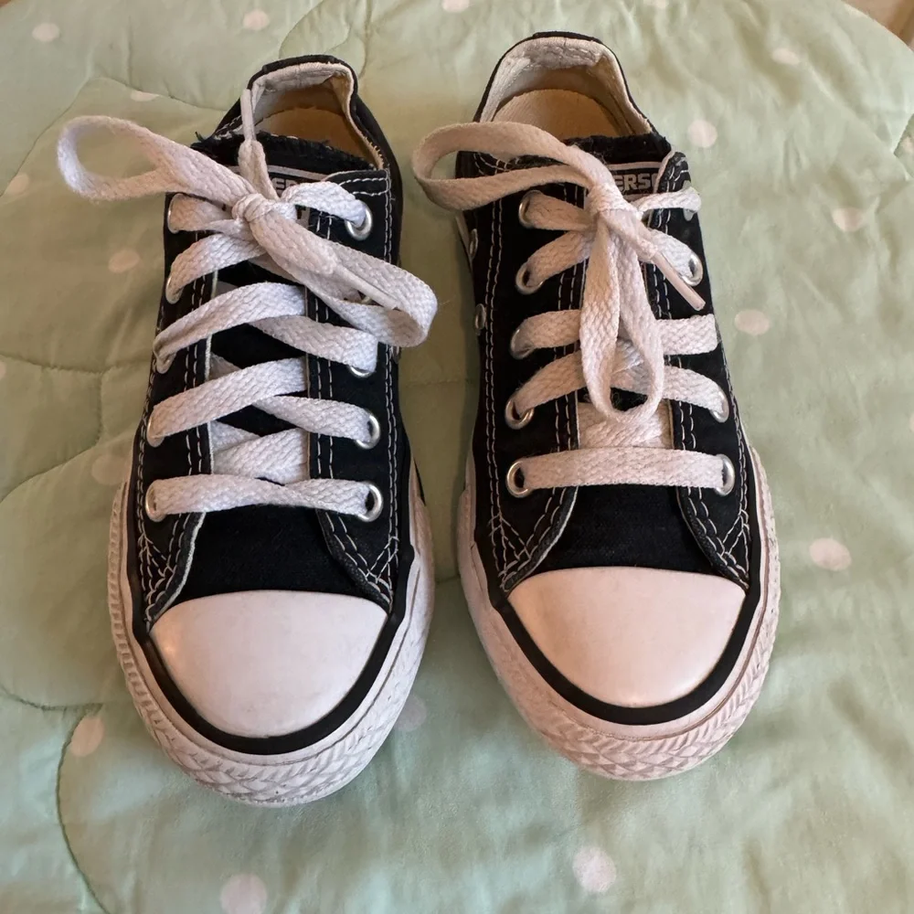 Converse Black and White Sneakers Toddler size 11